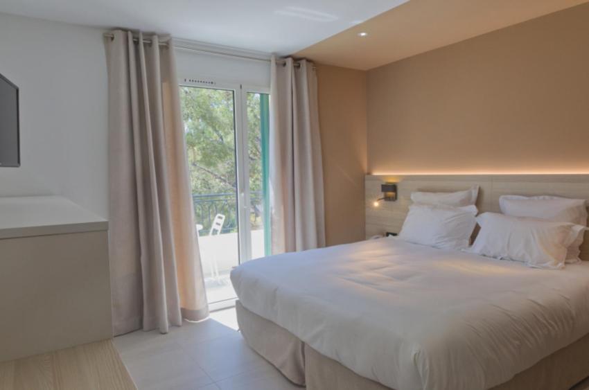 Hotel De La Plage - Hdlp Bormes-les-Mimosas Exterior photo